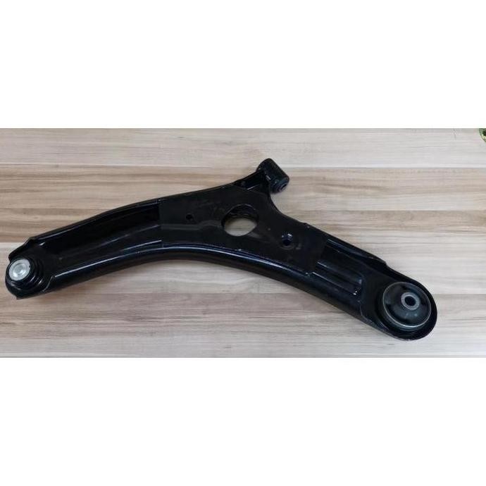 Lower Arm Kanan DFSK Glory 560