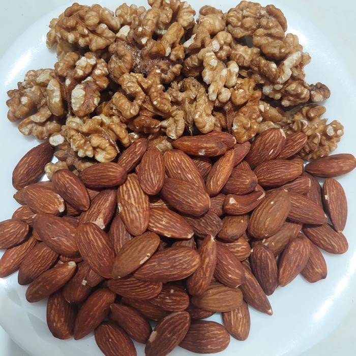 

Mix Almond Roasted Dan Walnut Roasted Kemasan 500Gram Terlaris Best Quality 100% Original