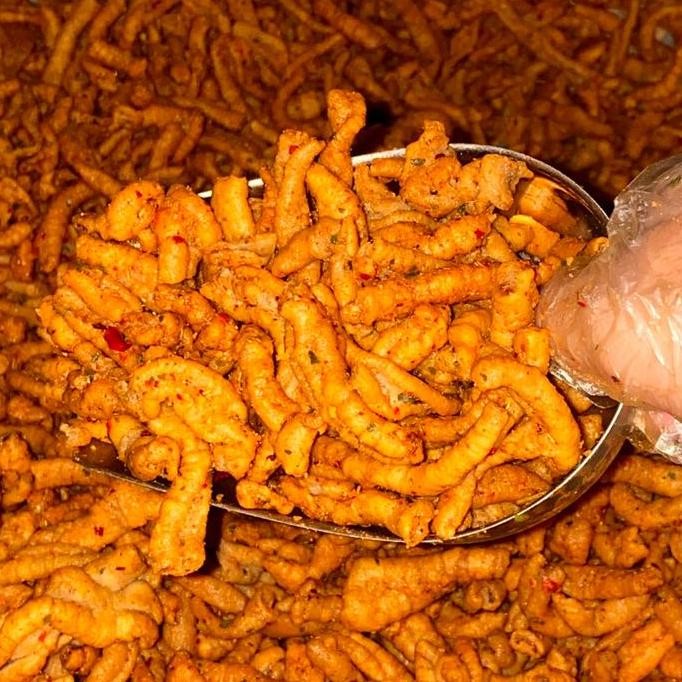

500g Kripik Usus Pedas Daun Jeruk Kriuk Camilan Snack Food Kering Jaya Makmur 2 Keripik Cap Doyok Snack Crispy Cemilan keripik