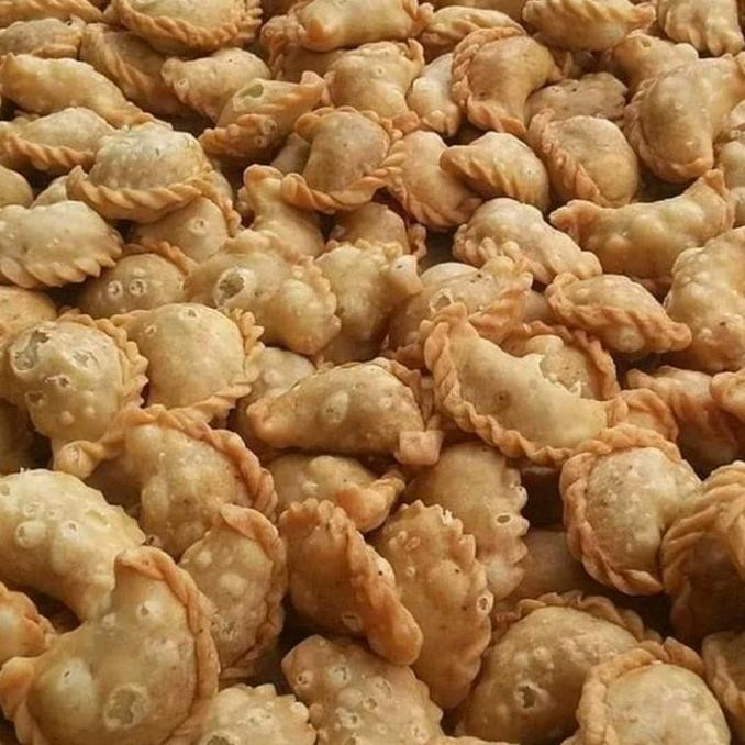 

pastel mini isi abon 1kg / pastel abon sapi