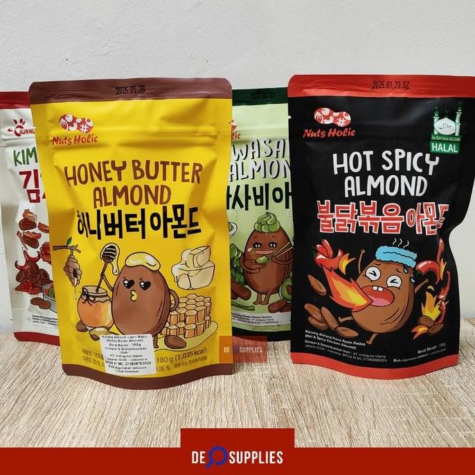 

Nuts Holic Kacang Almond 180gr Snack Korea Cemilan Halal Nutsholic