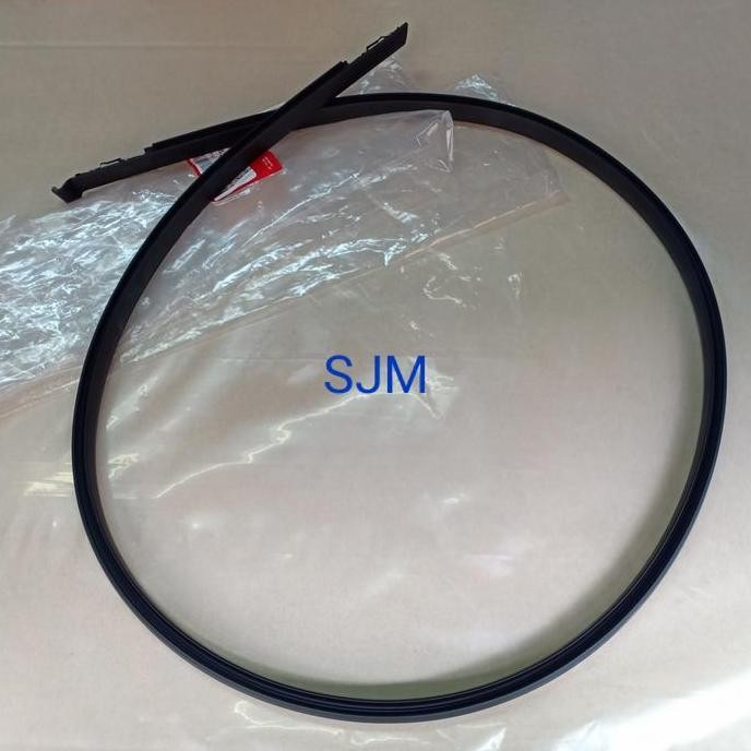 * Karet Roof Talang Air Honda Brio