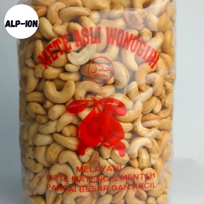 

Kacang Mede / Mete Matang Jumbo Ukuran 1 Kg Asli Wonogiri Kualitas Terbaik Harga Termurah