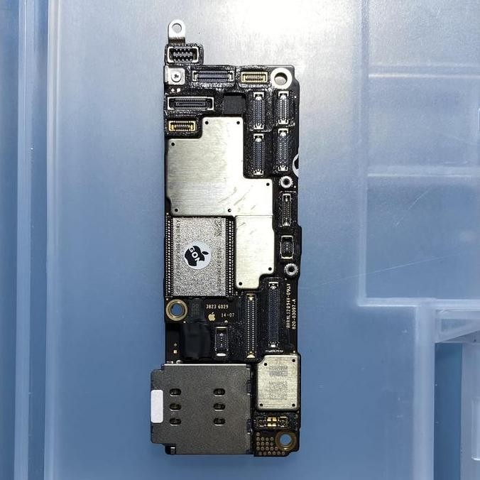 Motherboard Mesin Iphone 15 Pro Max 512Gb Lock Icloud Co