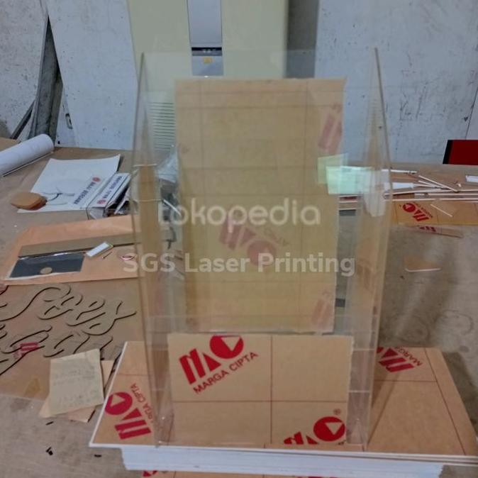 

New Product - Tempat Brosur Acrylic Holder A4 3 Susun Acrylic Flyer Holder Premium Kiarastoreku