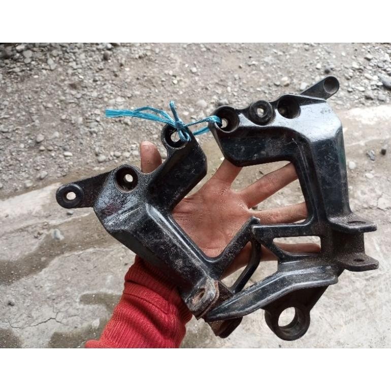 PUSTEP BELAKANG YAMAHA JUPITER Z1, FOTO STEP JUPITER Z1, JUPITER Z 1