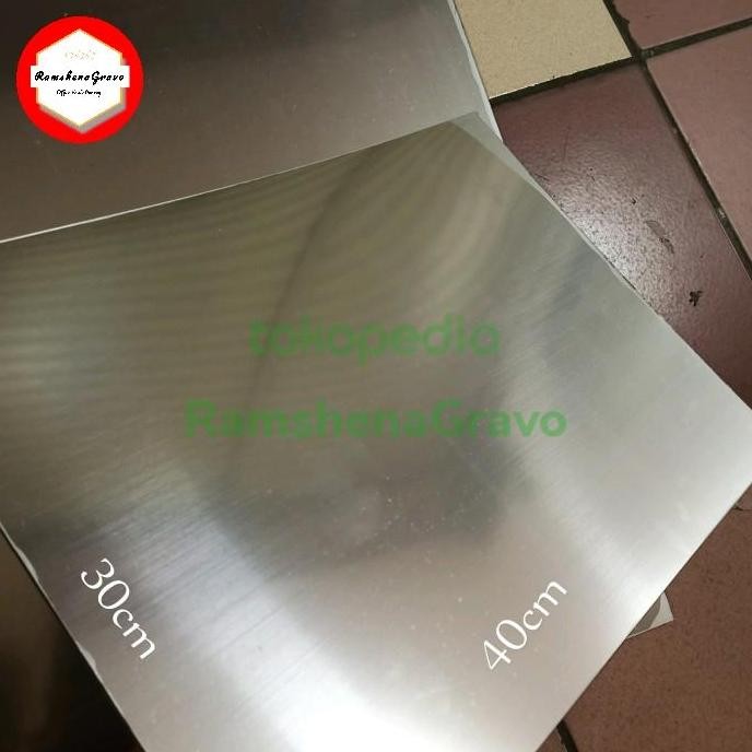 

READY Gravoply silver / hairline / bahan gravir / 30cmx40cm tebal 1.5mm NEW