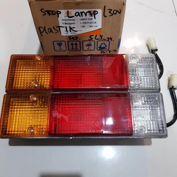 Rumah Lampu Stop Rumah Lampu Sein Set L300 L 300 Pick Up Box Cpu ori