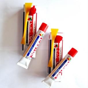 

Lem Castol Tanggung 21Cc 1 Box Isi 12 Pcs