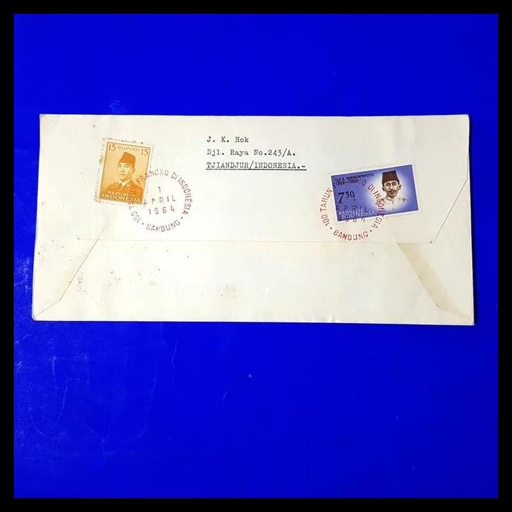 

GRATIS ONGKIR PRANGKO INDONESIA. SHP 100 TAHUN PERANGKO DI INDONESIA 1864~1964 !!!!!!