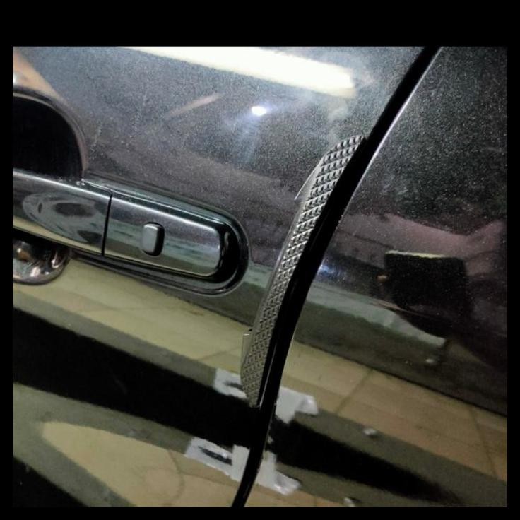 BEST DEAL DOOR GUARD PELINDUNG PINTU MOBIL ORLANDO CHEVROLET CARBON POLOS 