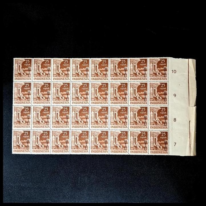 

GRATIS ONGKIR PRANGKO INDONESIA 1954. C.T. RIAU DI ATAS PRANGKO CANDI 25 RUPIAH. BLOK-32. HARGA KATALOG RP 2.080.000,-