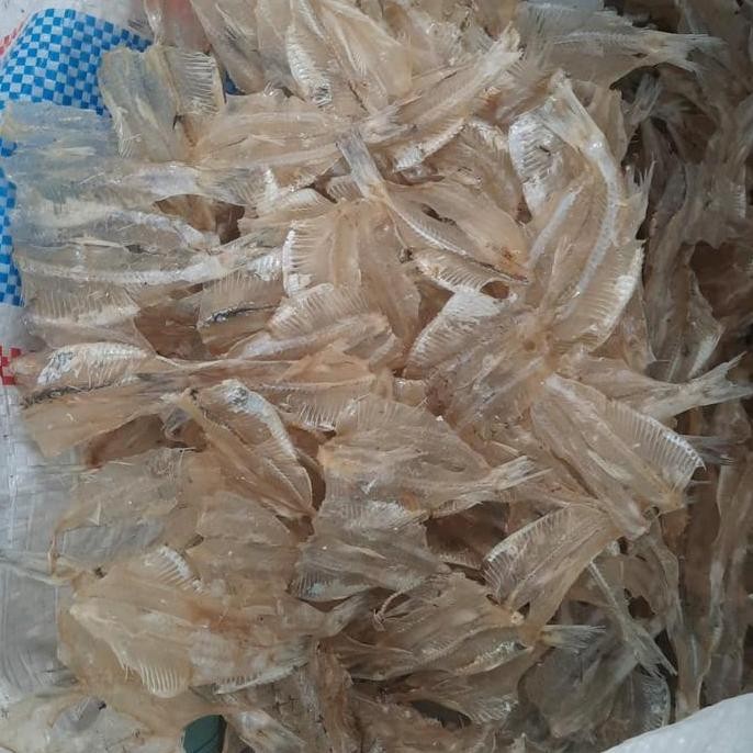 

Ikan Asin Pakang Tawar / Kripik Ikan / Krupuk Ikan 500Gram
