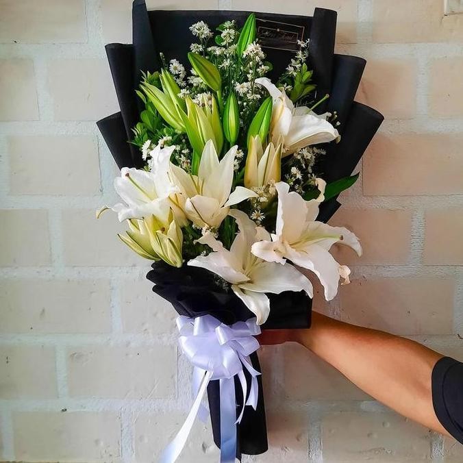 Hand Bouquet | Buket | Bunga Lily | Wedding Bouquet | Anniversary Gift
