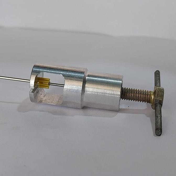 ready  PINION PULLER / TREKER GIR DINAMO TAMIYA / TREKER GIR PROPELLER