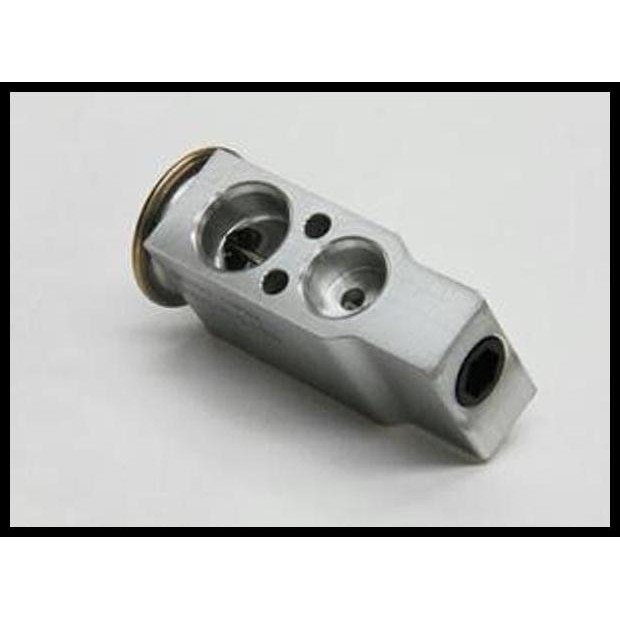 TERMURAH EXPANSI EKSPANSI EXSPANSI XPANSI VALVE AC MOBIL DEPAN UNTUK TOYOTA KIJANG GRAND INNOVA AN40