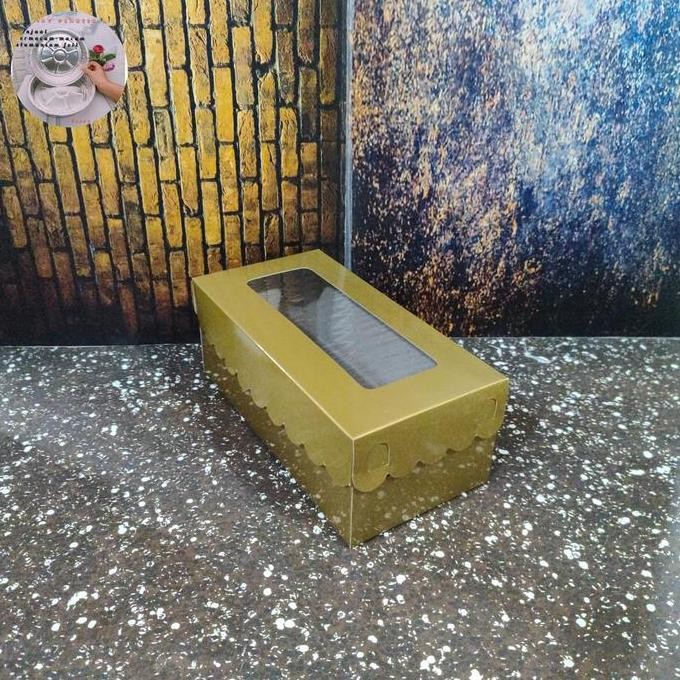 

DUS EMAS KACA/BOX KUE 10X20 TINGGI 7CM