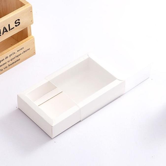 

SLIDING BOX MIKA KOTAK KADO GIFT BOX SLOP