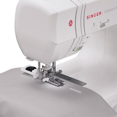 Mesin Jahit  SINGER Quantum Electronic 9960