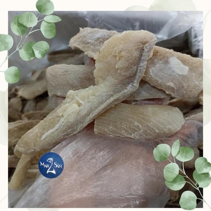 

ikan asin cucut 500 grm Segar Frozen Fish