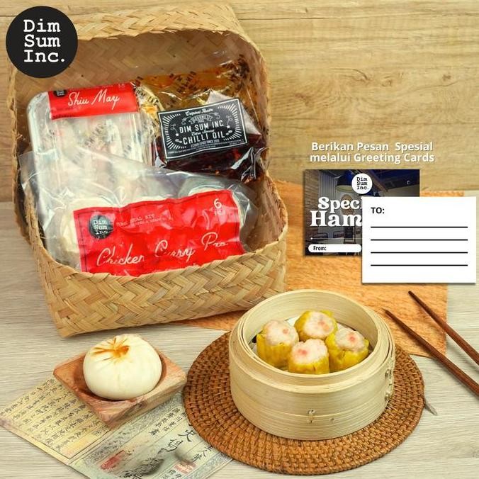 

DIMSUM INC Hampers Ramadhan - Siomay / Shiu May + Chicken Curry Pao + Chili Oil Sachet Hampers Kado Parcel Puasa dan Lebaran Ramadan Romadon Idul Fitri JS