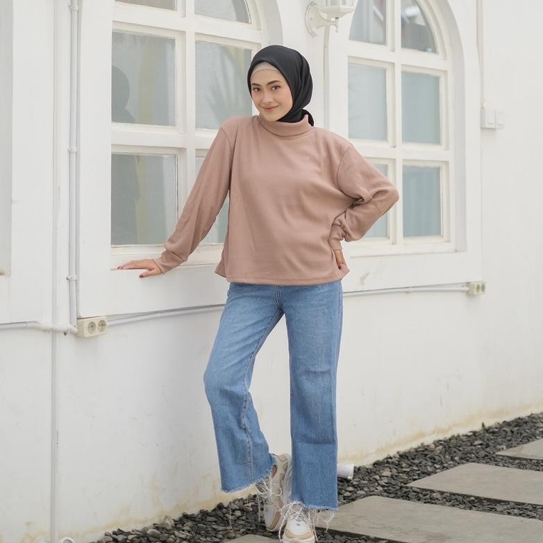 

Kaos Turtleneck Kerah Tinggi Fisy DiM