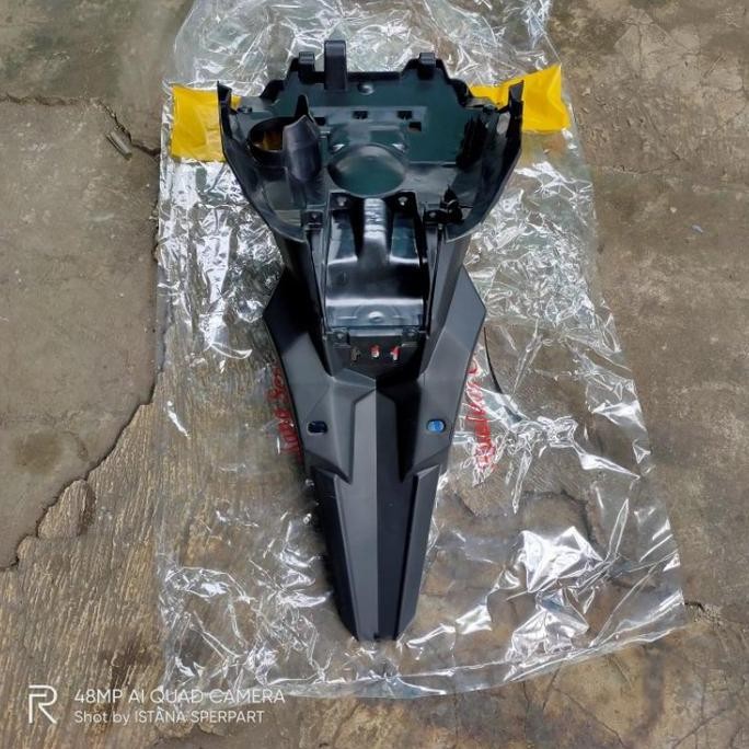 Spakbor slebor belakang Vario 125 150 LED lama 2015~2017