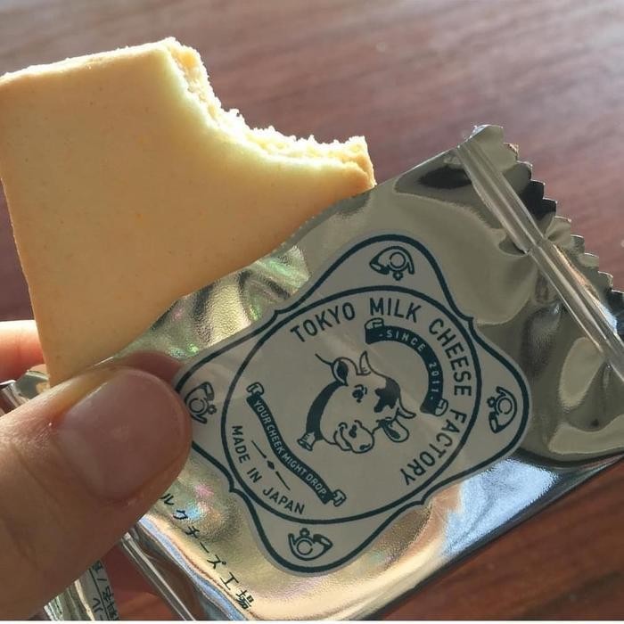 

Tokyo Milk Cheese Factory Cookies 20 Pieces (Original From Japan)