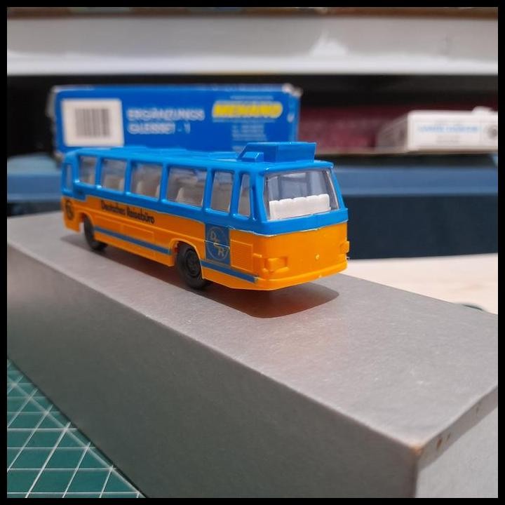 BEST DEAL JOY TOY SKALA 1:87 - MERCEDES BUS O302 LIVERY DER - BUS09 