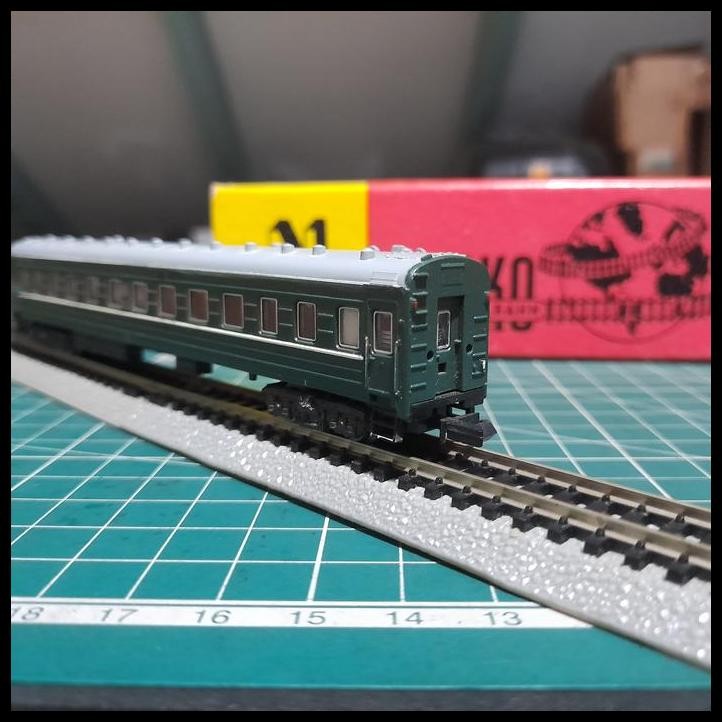 BEST DEAL PIKO N GAUGE - GERBONG PENUMPANG ERA CCCP HIJAU ABU2 (B5N6) 