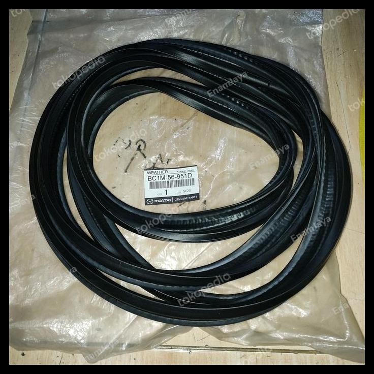 GRATIS ONGKIR MAZDA GENUINE PARTS KARET BAGASI MAZDA 323 FAMILIA / LANTIS BC1M56951D 