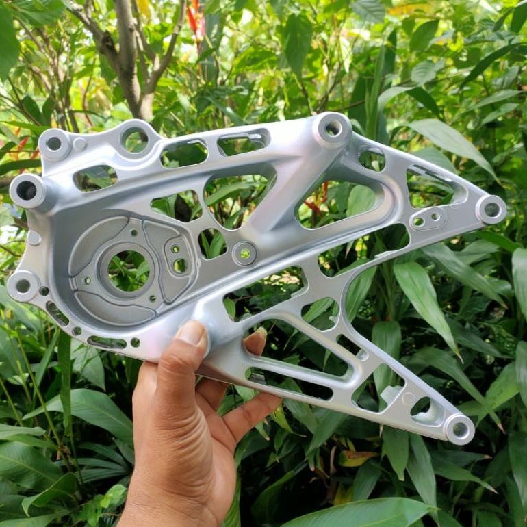 ARM NMAX OLD CUSTOM REAR ARM ASSY NMAX OLD CUSTOM ARM BOLONG ARM COAK ORI ORINAL YAMAHA YGP