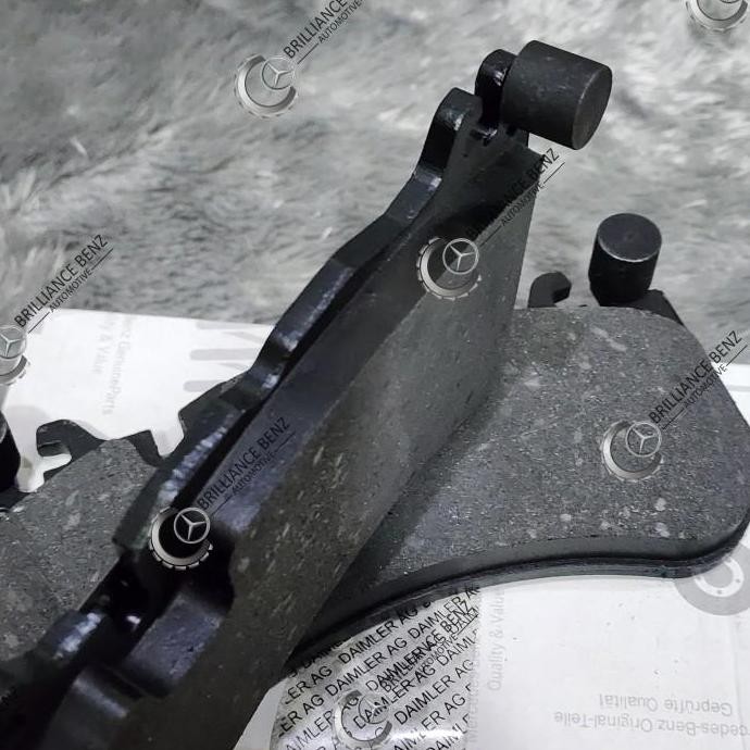 KAMPAS REM BRAKE PAD DEPAN W212 W218 CLS63 E63 C63 AMG MERCEDES BENZ