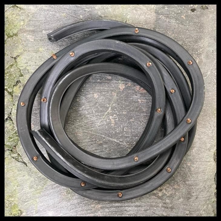 TERMURAH KARET PINTU DEPAN KIRI TRUK NISSAN UD CK-12 CK12 IRC 