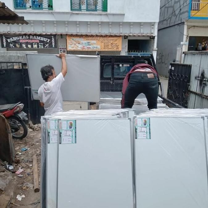 

Papan Tulis Whiteboard Magnet Standing Double Face Zettaki 120X240Cm New Stok
