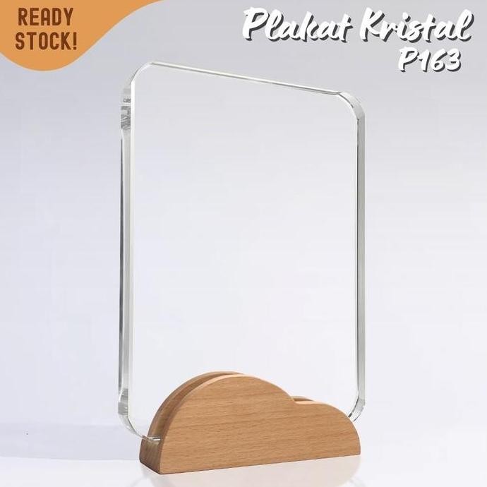 

P163 Plakat kristal dengan kayu 22x15cm piagam penghargaan award ea