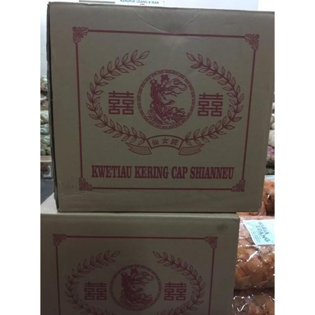 

Kwetiau Kering Dus Shianne ( 30 Bungkus ) / Kuetiau Kering Dus