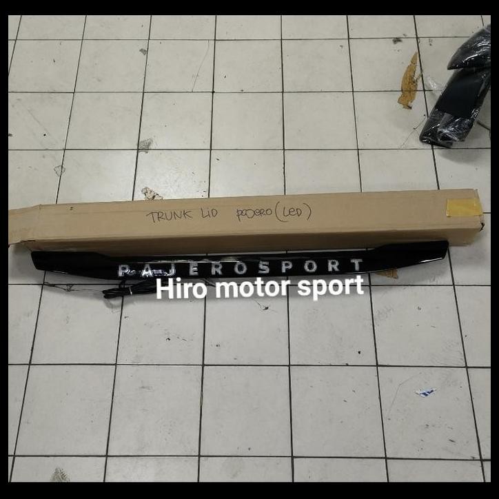 HOT DEAL TRUNK LID LED PAJERO SPORT FACELIFT 2021 2023 