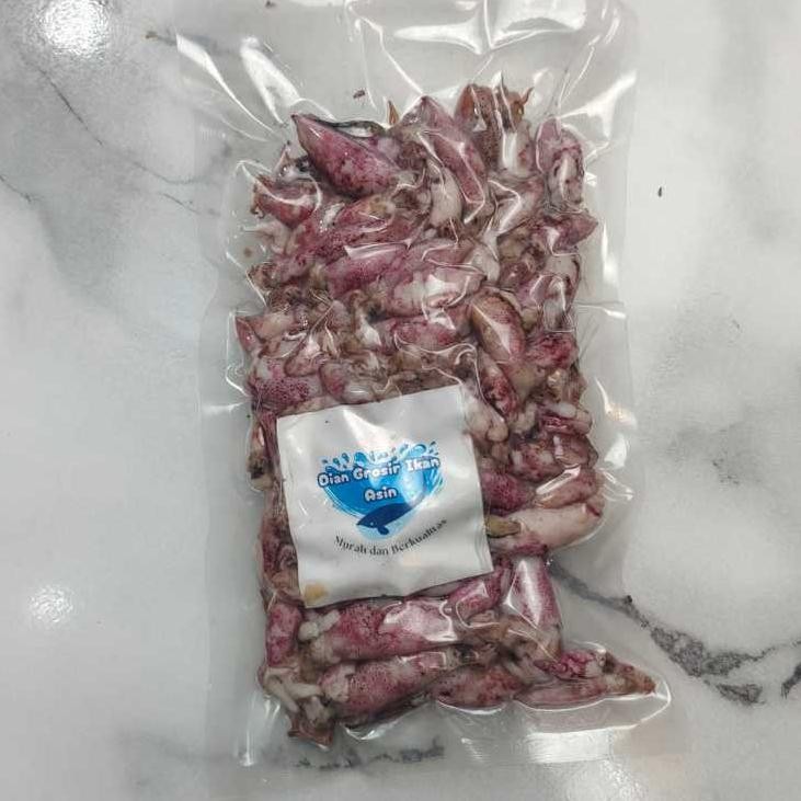 

Ikan Asin Dian - Ikan Asin Cumi Sontong Ukuran kecil Berat 250 gram cumi rebus