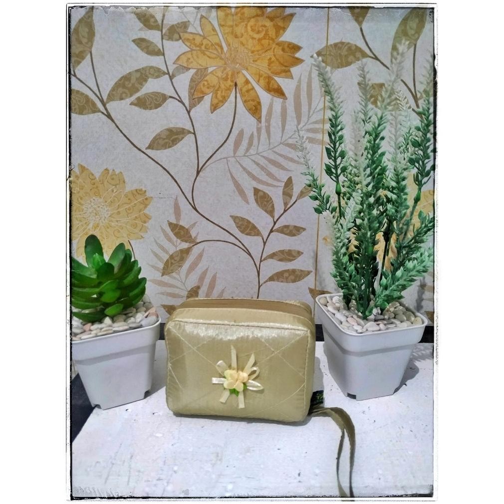 Trendy Mukena  travel parasut tas kecil free sajadah muka mukena abutay tas mini mukena parasut dewa