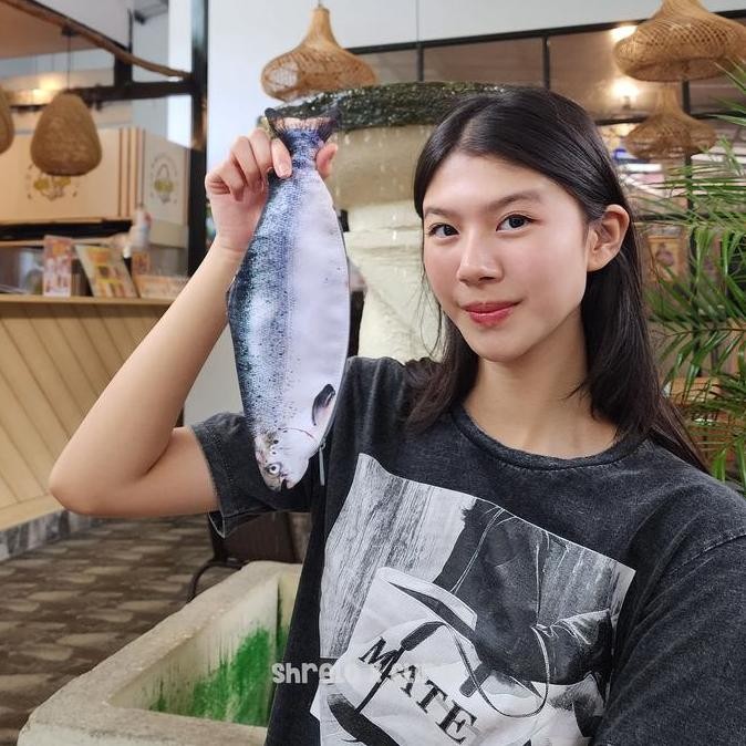 

Tempat Pensil Ikan Pouch Unik Shrelo Bentuk Fish Untuk Alat Tulis Kado Gift Bisa Untuk Inner Pouch Tas Atau Tempat Make Up Kreasi Lokal Kado Kocak