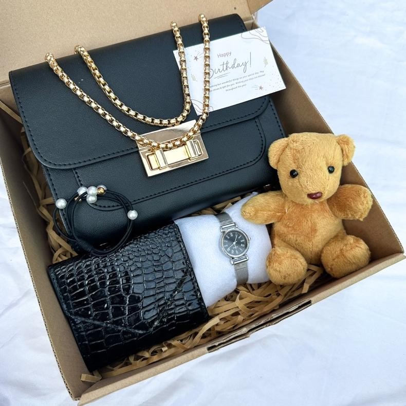 

[B6921]Hampers Gift Box Claaraa Bag Kado Ulang Tahun Pacar/Kado Ayang/Kado Valentine/Kado Anniversary/Kado Wedding/Kado Bestie/Kado Istri/Kado Ibu/Kado Guru/Kado Mertua/Hampers Lebaran/Hampers Ramadhan/Kado Wisuda/Kado Wedding