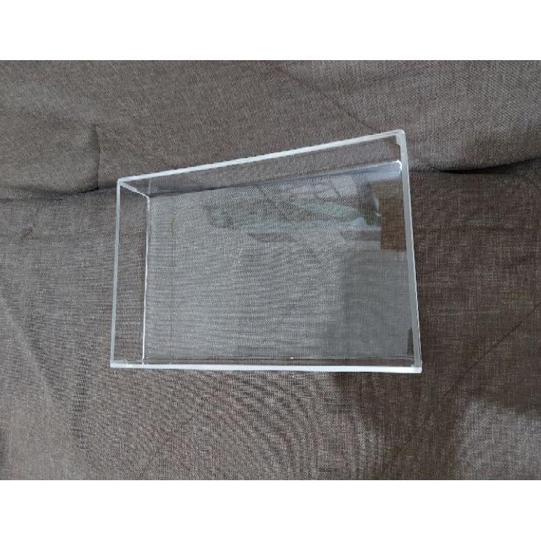

Kotak Akrilik 30x23x4 Nugi