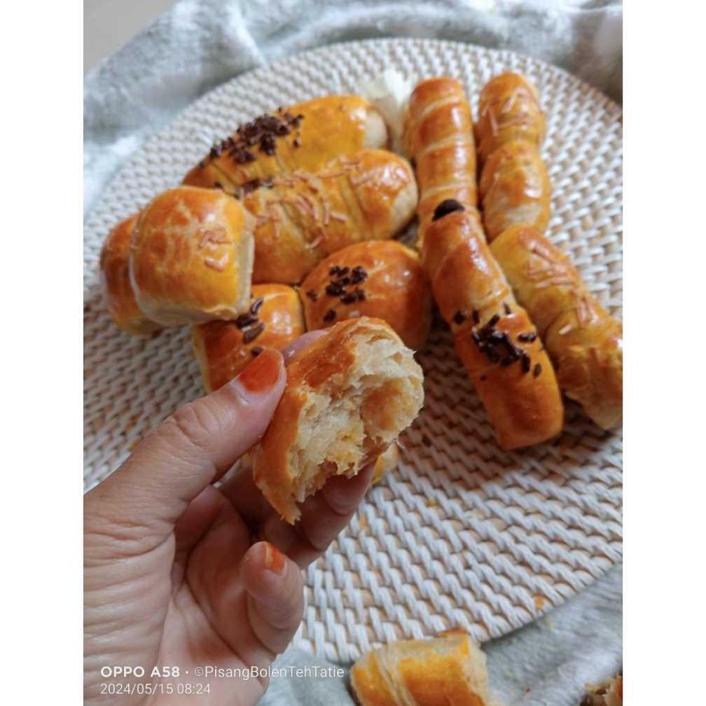 

BOLEN TAPE PEUYEUM BANDUNG OLEH OLEH BANDUNG CEMILAN KUE DISERT Nugi