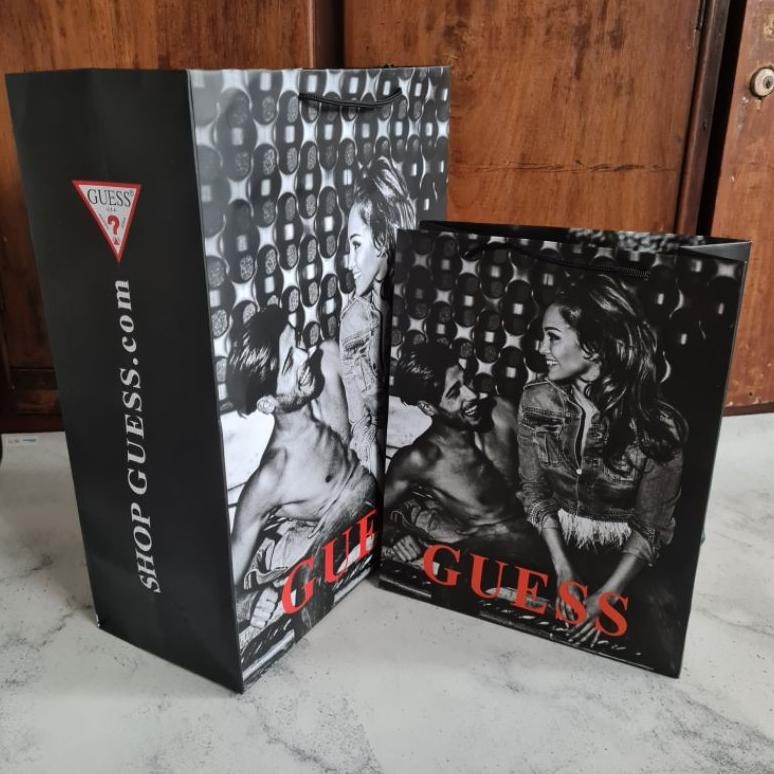 

READY STOCK Paper bag BISA BELI TANPA TAS guess kecil dan besar (pilih salah 1) edisi model JLO Nugi