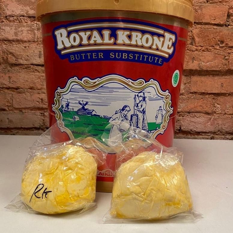 

Royal Krone 500 GR / Butter Subtitute Royal Krone / Mentega Krone Gold Nugi