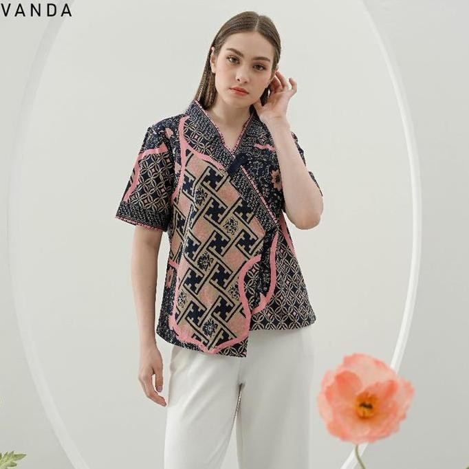 Evercloth Vanda Blouse Wanita Atasan Wanita Blouse Batik Kimono