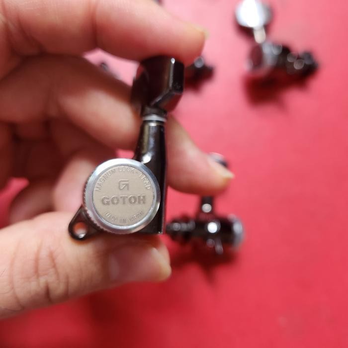 Locking Dryer 3R + 3L Cosmo Black .Gotoh Japan Mg-T. Magnum Lock . Tuners Untuk Gitar Listrik Origin