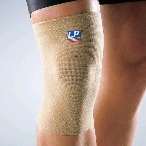 Knee Deker LP 951 voli volley lutut Nugi