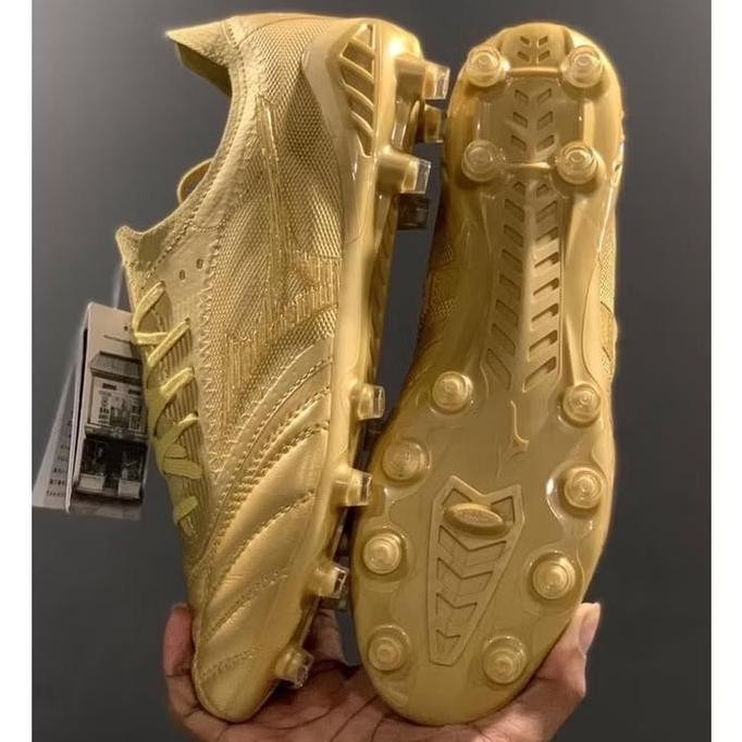 Sepatu Bola Mizuno Beta 3 Gold Terlaris